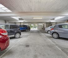 Magazijn met bovenliggend appartement te koop in Wilrijk