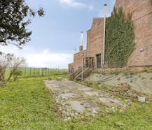 Polyvalente woning te Oudenburg met grote parking