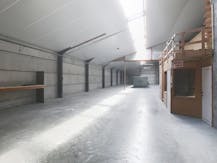 Loods van ca. 681 m² met woning te huur in Dadizele