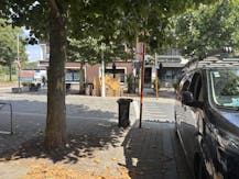 Handelspand met woonst te koop in centrum Brecht!