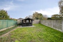 Op te frissen huis op toplocatie te koop in Sint-Michiels