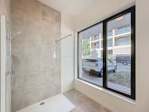 Gelijkvloers BEN-appartement met tuin te huur op Linkeroever