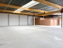 Bedrijfsgebouw te huur in Kortrijk
