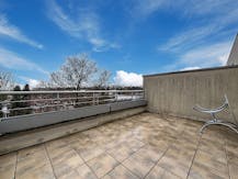 Uccle - Penthouse d'une chambre + terrasse + parking. 