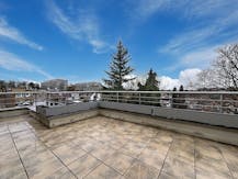 Uccle - Penthouse d'une chambre + terrasse + parking. 