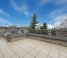 Ukkel - Penthouse met één slaapkamer + terras + parking.