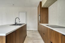 Gerenoveerde duplex met 3 slaapkamers in centrum Veurne.