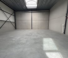 Nieuwbouw KMO-unit van ca. 144 m² te huur in project Zeus