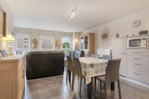 Instapklaar 2-slaapkamerappartement in centrum Merelbeke