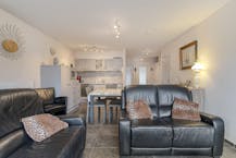 Instapklaar 2-slaapkamerappartement in centrum Merelbeke