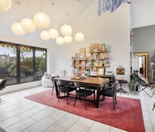 Bright penthouse with south-facing terrace of 100m²