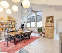 Bright penthouse with south-facing terrace of 100m²