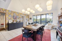 Bright penthouse with south-facing terrace of 100m²