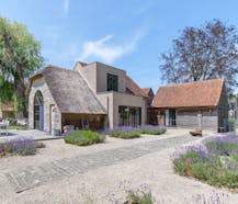 Subliem gelegen hoeve op ruim 5.000m² met 4 slaapkamers