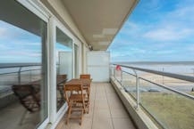 Appartement avec vue frontale sur la mer à vendre à Middelkerke !