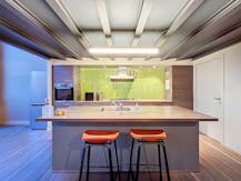 unieke loft te huur in kortrijk met parking 