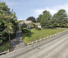 Te renoveren landelijke villa met rieten dak op prachtig ruim domein te Londerzeel