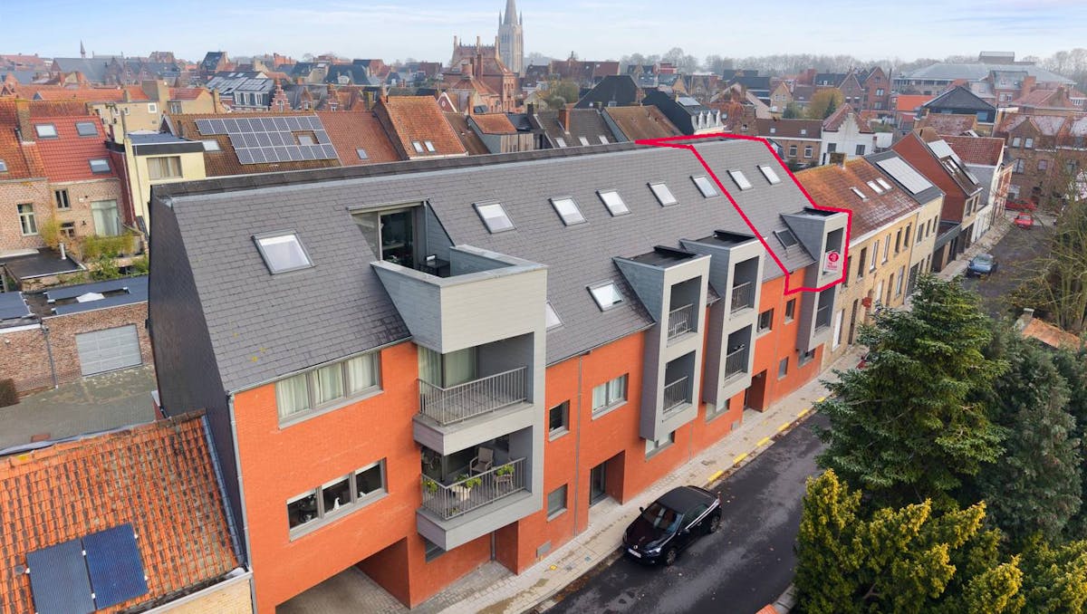 Instapklaar appartement met garage in centrum Ieper