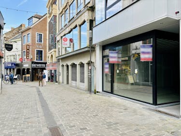 Handelspand te huur in het centrum van Hasselt