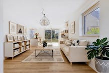 Nieuwbouwwoning met  3 slaapkamers te koop in Zwijnaarde