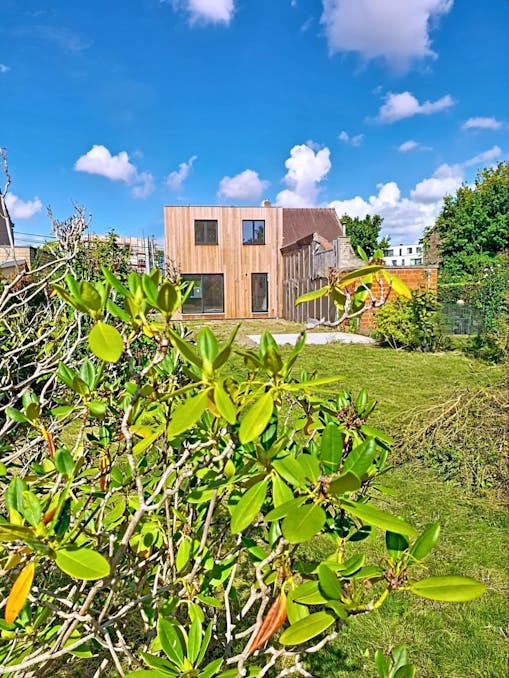 Nieuwbouwwoning met  3 slaapkamers te koop in Zwijnaarde