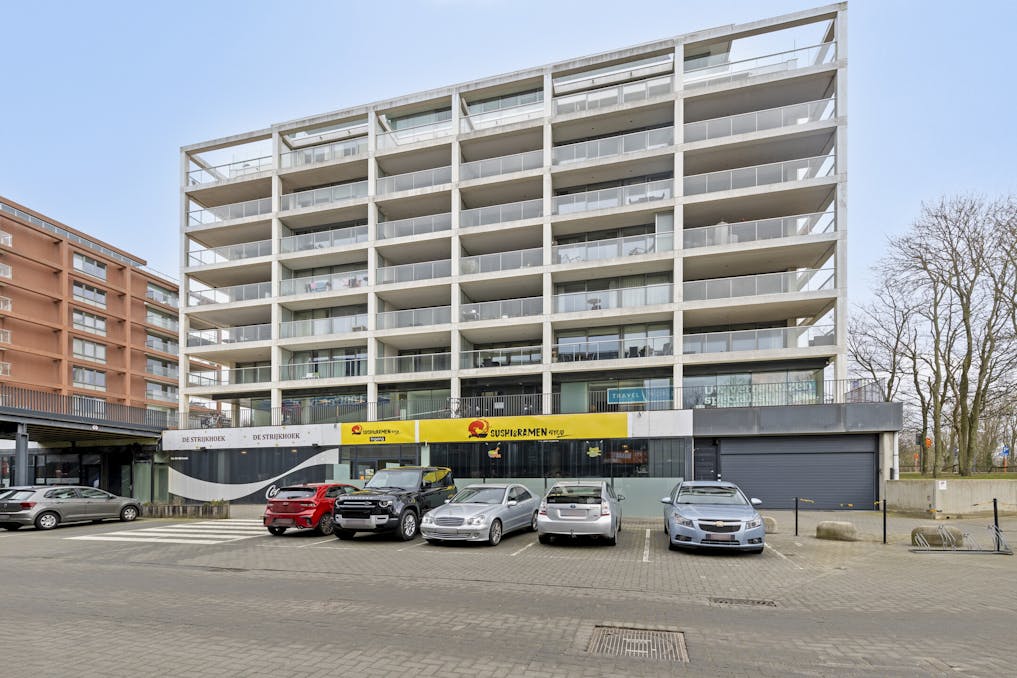 Winkelruimte te huur aan het sportcomplex te Oostende