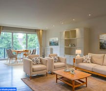 Ruim en lichtrijk appartement te koop nabij centrum Kortrijk