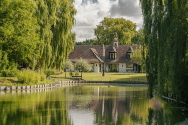 Unieke villa met vijver te koop aan de rand van Roeselare