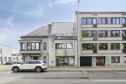 Kantoor met woning te koop Oostende