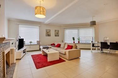 Drie slaapkamer appartement met garagebox en berging in het centrum van Hasselt