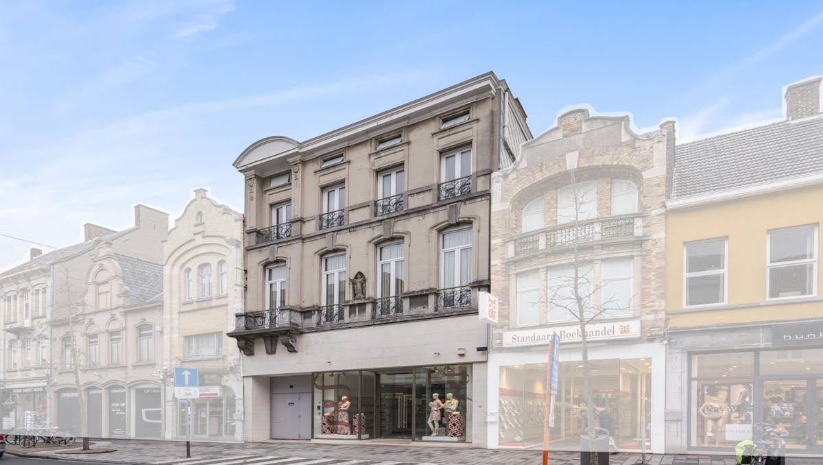 Handelseigendom te koop in de Ooststraat te Roeselare
