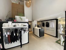 Handelspand te huur in de Canada Galerij te Roeselare