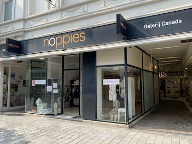 Handelspand te huur in de Canada Galerij te Roeselare