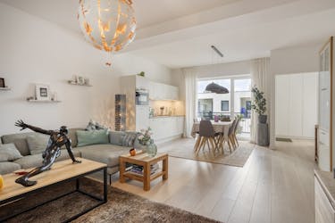 Appartement met 3 slaapkamers in afgesloten woonerf