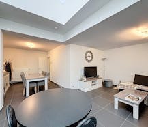 Gelijkvloers appartement met 2 kamers en koer in Poperinge