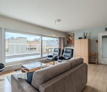 Prachtig hoekappartement met 1 slaapkamer en zijdelings zeezicht te koop te Middelkerke!