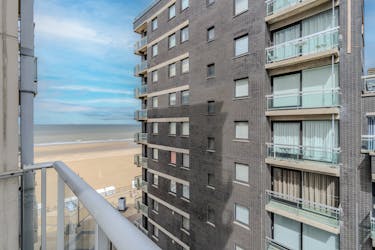 Appartement d'angle d'une chambre avec vue latérale sur la mer à vendre à Middelkerke !