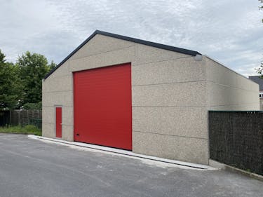 Loods van ca. 216 m² op industrieterrein in Izegem