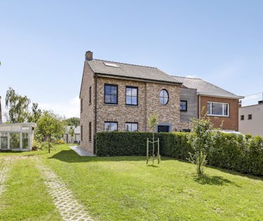 Prachtig landelijk energiezuinig huis in Roeselare op 832m²