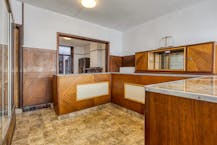 Handelshuis met achterhuis te koop in Antwerpen centrum