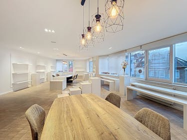 Moderne showroom te koop Strombeek-Bever