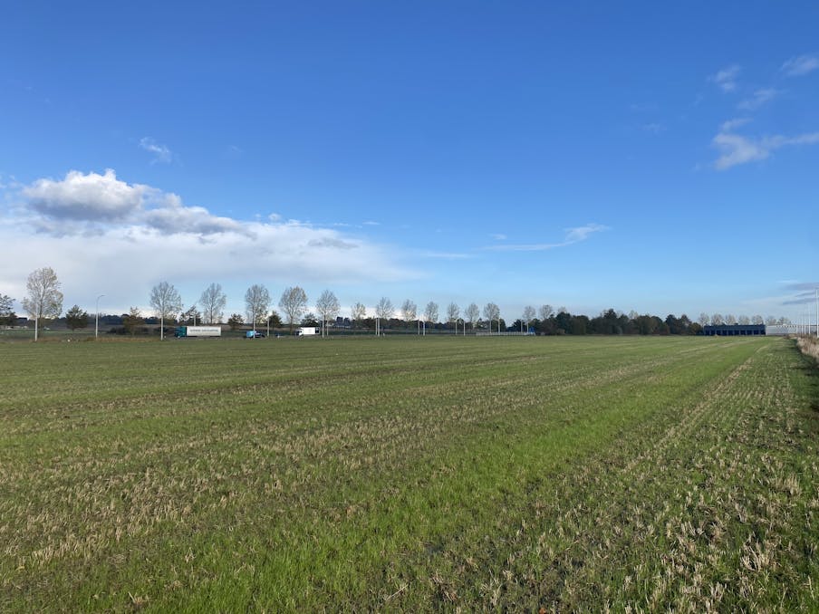Percelen industriegrond langs de Rijksweg Hooglede-Roeselare