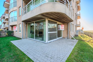 Ruim twee slaapkamer appartement met zongerichte tuin te Middelkerke!
