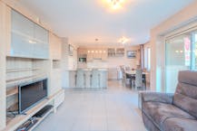 Ruim twee slaapkamer appartement met zongerichte tuin te Middelkerke!