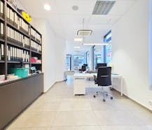 Modern kantoor (100 m²) te huur op de Markt van Eeklo