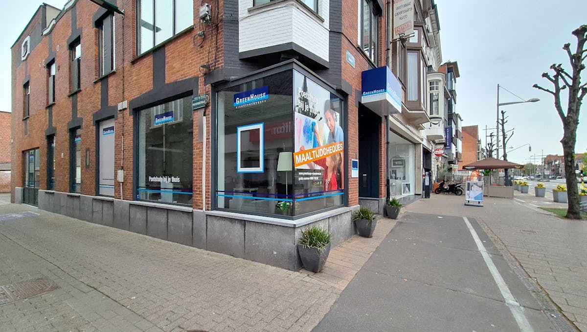 Modern kantoor (100 m²) te huur op de Markt van Eeklo