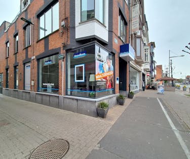 Modern kantoor (100 m²) te huur op de Markt van Eeklo