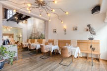 Handelshuis te koop op toplocatie in het centrum van Strombeek-Bever