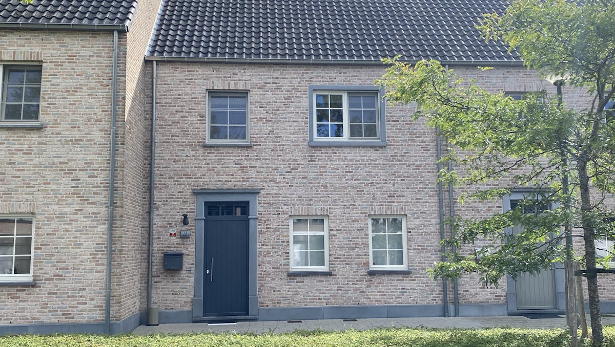 Verzorgde en rustig gelegen gezinswoning in pastorijstijl