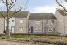 Verzorgde en rustig gelegen gezinswoning in pastorijstijl